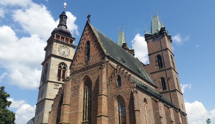 Zítra je Noc kostelů. Můžete si zahrát na varhany nebo ochutnat mešní víno