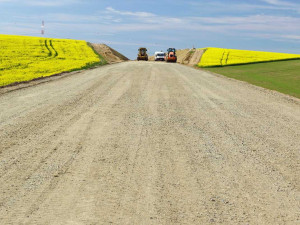 Práce na obchvatu Osové Bítýšky dost pokročily. Dočasné užívání je v plánu na září