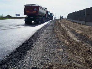 Práce na obchvatu Osové Bítýšky dost pokročily. Dočasné užívání je v plánu na září