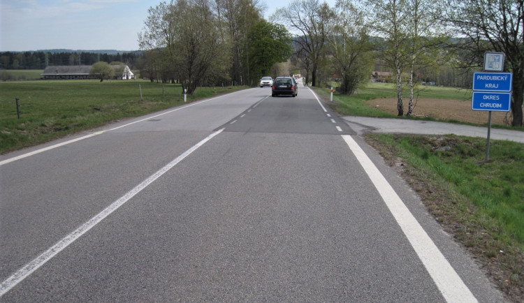 Úsek silnice I/34 je na konci životnosti. Kvůli opravě řidiče čeká uzavírka a objížďka