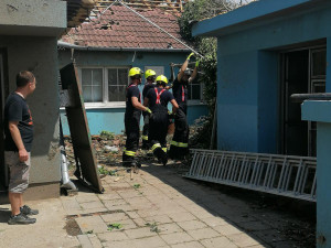 Pomoc z Vysočiny po tornádu: Na Moravě jsou psychologové, hasiči se zapojili do odklízecích prací