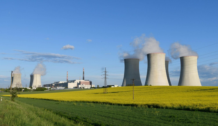 Palivo vyměněno, odstávka ukončena. Energetici v Dukovanech spustili třetí výrobní blok