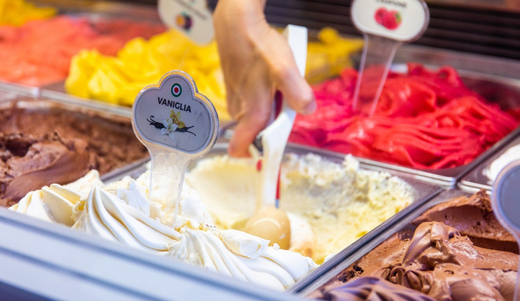 Hygienici v kraji kontrolovali zmrzliny, hlavně vanilkovou. Provozovnám bude uloženo 11 sankcí