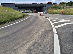 Dálniční most u Bíteše řidiči otestují už v pondělí. Nyní se dělají dokončovací práce