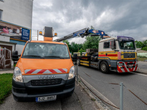 Demontáž sloupů trolejového vedení