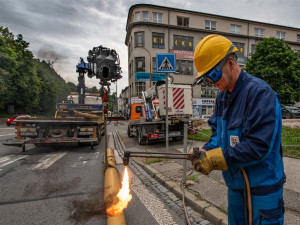 Demontáž sloupů trolejového vedení