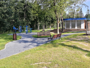 Řidiči na D1 mohou zastavit na nové odpočívce. Nabízí fitness, sprchu a automaty s občerstvením