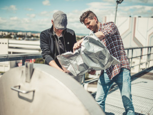 Budvar představil další novinku. Opičí Ejl je čistý, svěží a příjemně hořký