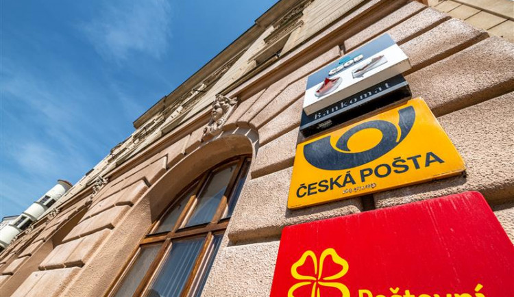 Česká pošta dočasně pozastavila přípravy na rušení a přesun svých poboček v Jihlavě