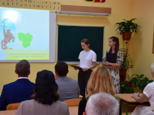 Na Zakarpatí roste zájem o výuku češtiny. Vysočina posílá dětem další učebnice