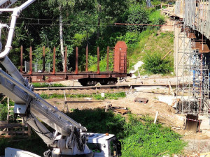 Rekonstrukce mostu na silnici II/602 pokročila. Podívejte se, jak to na místě vypadá