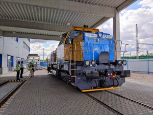 Firma CZ Loko kompletuje v Jihlavě lokomotivy v nové hale za 150 milionů korun