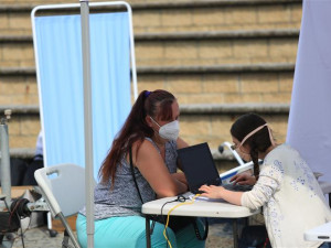 Na Vysočině poprvé vyjel do terénu mobilní očkovací tým. Zájem lidí je veliký