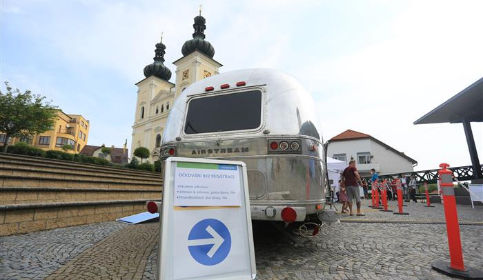 Na Vysočině poprvé vyjel do terénu mobilní očkovací tým. Zájem lidí je veliký