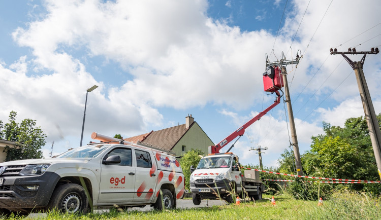 Konec plakátů o odstávkách elektřiny. EG.D bude od září oznamovat odstávky elektronicky