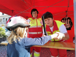 Den záchranářů ve Velkém Meziříčí: Lidé viděli nehodu motorkáře, který vyrazil v džínách a tričku