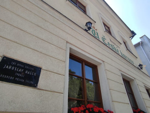 Tip na výlet: Do Lipnice za známými reliéfy. Víte, jak vznikala Ústa pravdy, Bretschneiderovo ucho a Zlaté oči?