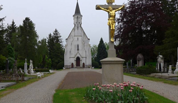 Jihlava dá k ústřednímu hřbitovu dotykový panel, který usnadní hledání hrobů