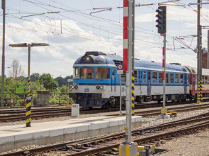 Opravy železnice ze Žďáru přes Bystřici do Tišnova stály 51 milionů. Měsíční výluka dnes končí