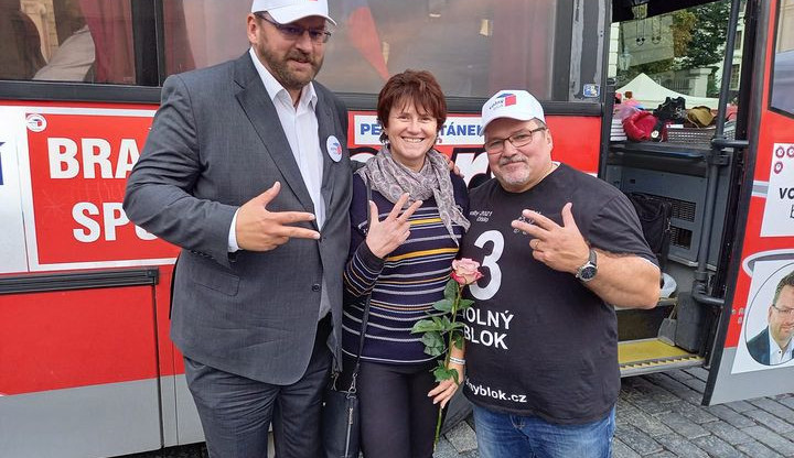 Známe předběžné výsledky voleb, tvrdí Volný blok. Nikdo je nezná, oponuje statistický úřad