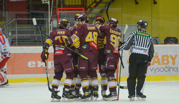 Dukla se po výhře v Sokolově posunula na čtvrtou příčku tabulky 