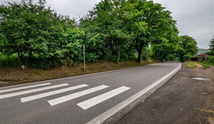 Část Brtnické ulice, kterou čeká nový chodník