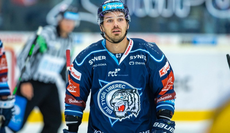 Bílé Tygry opouští útočník Tomáš Záborský. Pod Ještěd přišel teprve v srpnu