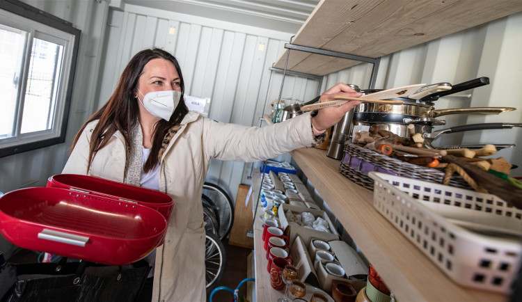 Použité věci nevyhodit, ale odevzdat do sběrných center. V Jihlavě i Třebíči se velmi osvědčila