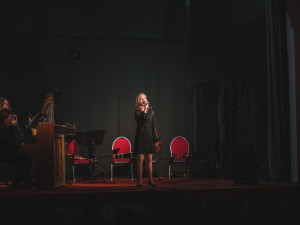 V Telči se vzpomínalo na zesnulé. Na léky pro hospic putuje skoro 17 tisíc korun