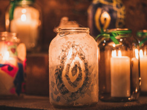 V Telči se vzpomínalo na zesnulé. Na léky pro hospic putuje skoro 17 tisíc korun