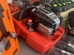 Kompletní zásahové oděvy, batoh na hašení lesa, radiostanice. Hasiči z Rohozné mají novou výbavu za půl milionu