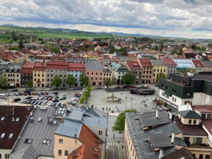 Debata o bezpečnosti v Jihlavě podruhé. Teď o problémech nejen s romskou mládeží