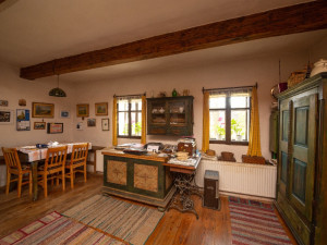 Tip na výlet: Barevný podzim na Žďársku. Stavte se do Krátké na roubenky jako z pohádky