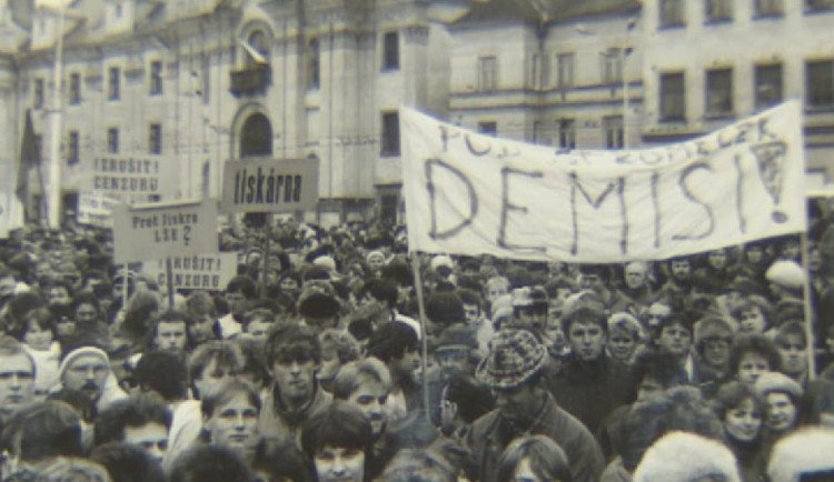 Revoluční plamen se v roce 1989 v Jihlavě rozhořel o týden později než v Praze