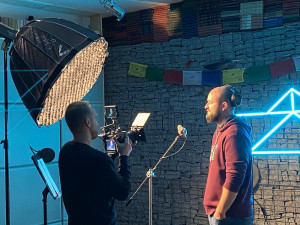 Kateřina Marie Tichá, Tomáš Klus nebo Jiří Mádl. Charitativní song má pomoci Arpidě se stavbou nového areálu