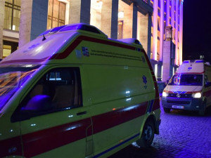 Dvě sanitky z Vysočiny putovaly na Zakarpatí. Už slouží na infekčním oddělení tamní nemocnice