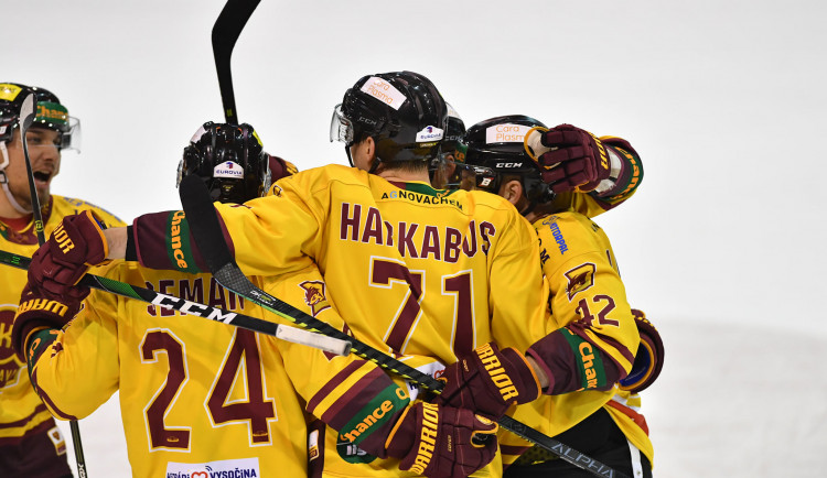 Dvoubrankové manko Dukla nevzdala, přestřelku v Havířově nakonec ovládla 5:6