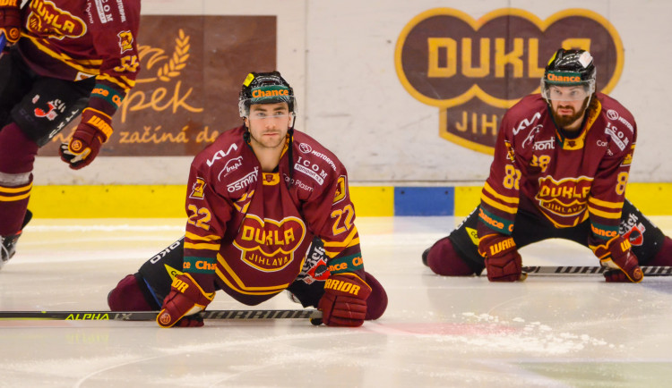 Dukla prohospodařila dvoubrankové vedení, v Porubě prohrála po nájezdech