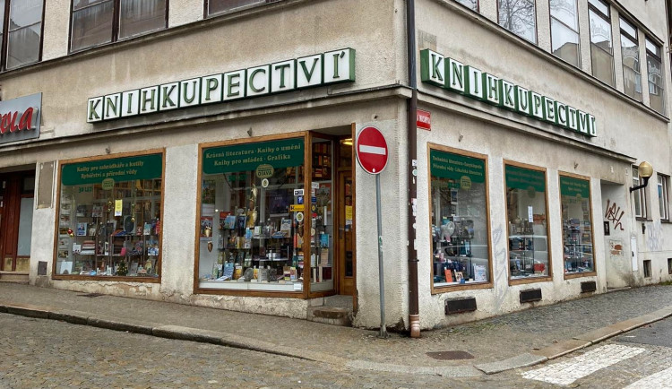 Už ne Otava, ale nově Kosmas. Ikonické knihkupectví mění identitu, v rámci rodiny nebylo komu ho předat