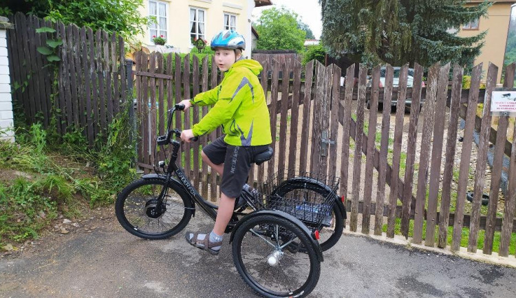 Naděje pro autistu Kubíka se jmenuje hyperbarická komora