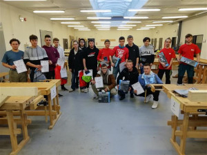 Jihlavská stavebka hostila soutěž tesařů. Na stupních vítězů skončili i studenti z Vysočiny