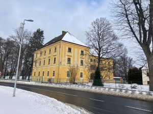 Do zámku v Batelově se vrátí život. Nabízí se tu vybudovat svatební resort nebo dům pro seniory, zamýšlí se nový majitel