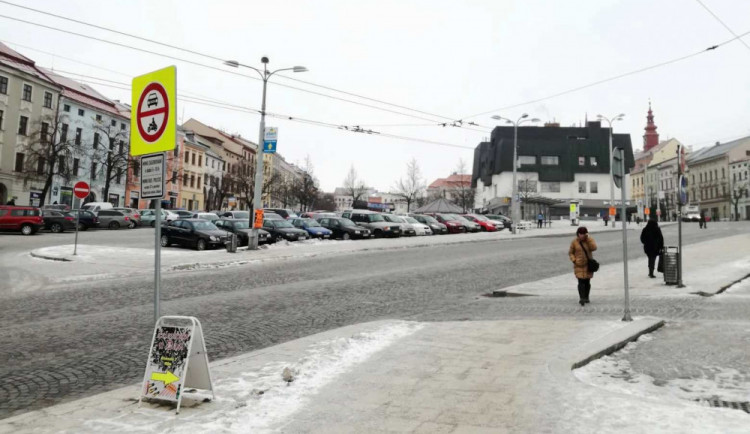 V Jihlavě začnou platit nová pravidla pro parkování. Výhodu budou mít podnikatelé a lidé s trvalým bydlištěm