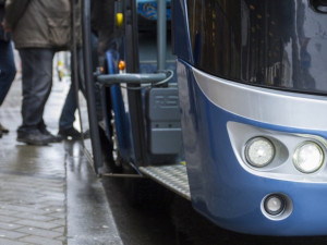 PŘEHLED: Na Havlíčkobrodsku dnes kvůli nemocným řidičům nejede dvacet autobusů. Dopravce se bojí zhoršení