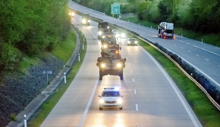 16449180744133-152-konvoj-1