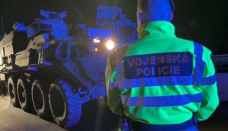 Nad ránem přijela do Rančířova první část amerického konvoje, míří na cvičení na Slovensko