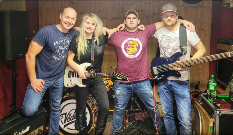 16450267121054-152-271759797-682139429647265-1458455720830737813-n