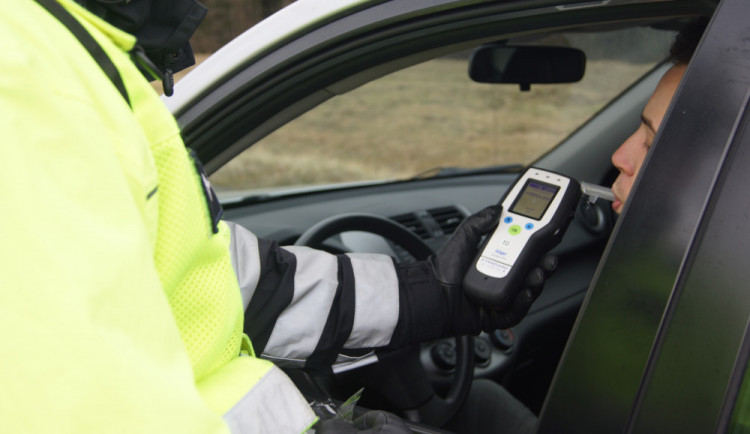 16455163755451-152-alkohol-adela-cinklova