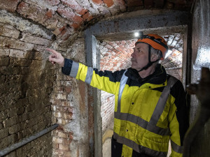 Zazděná šachtice v podzemí