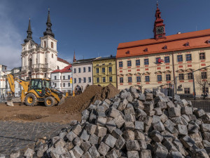Sejmutí dlažby a povrchu